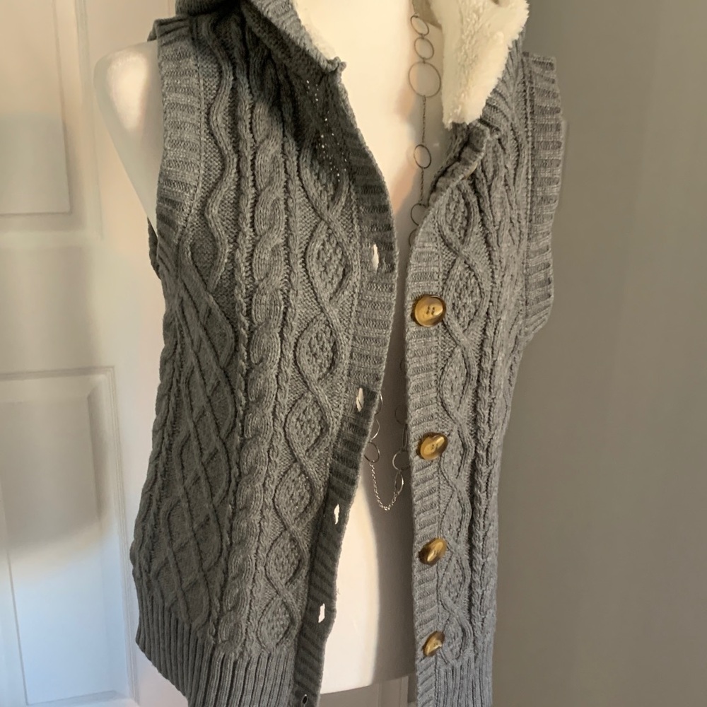 Grace & Lace Gray and Cream Knit Sweater
